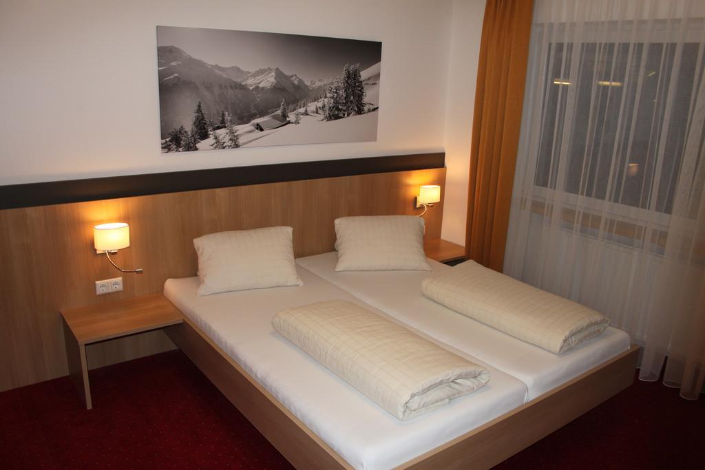 Haus Roman Falch Sankt Anton am Arlberg Buitenkant foto